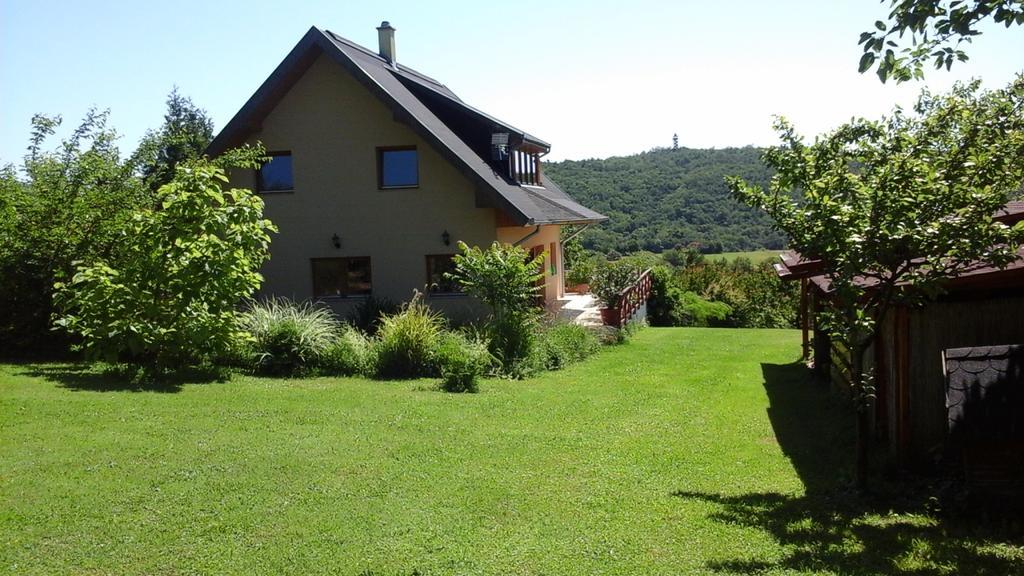 Готель Kincses Vendeghaz Балатондьєрек Екстер'єр фото
