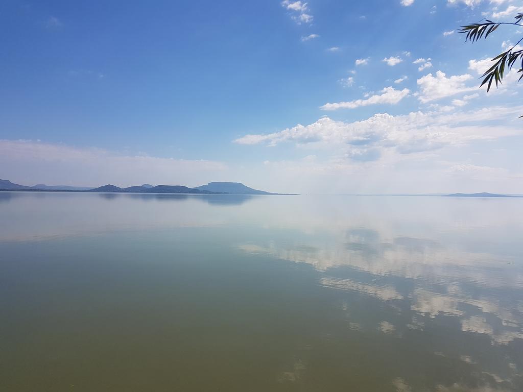 Готель Kincses Vendeghaz Балатондьєрек Екстер'єр фото